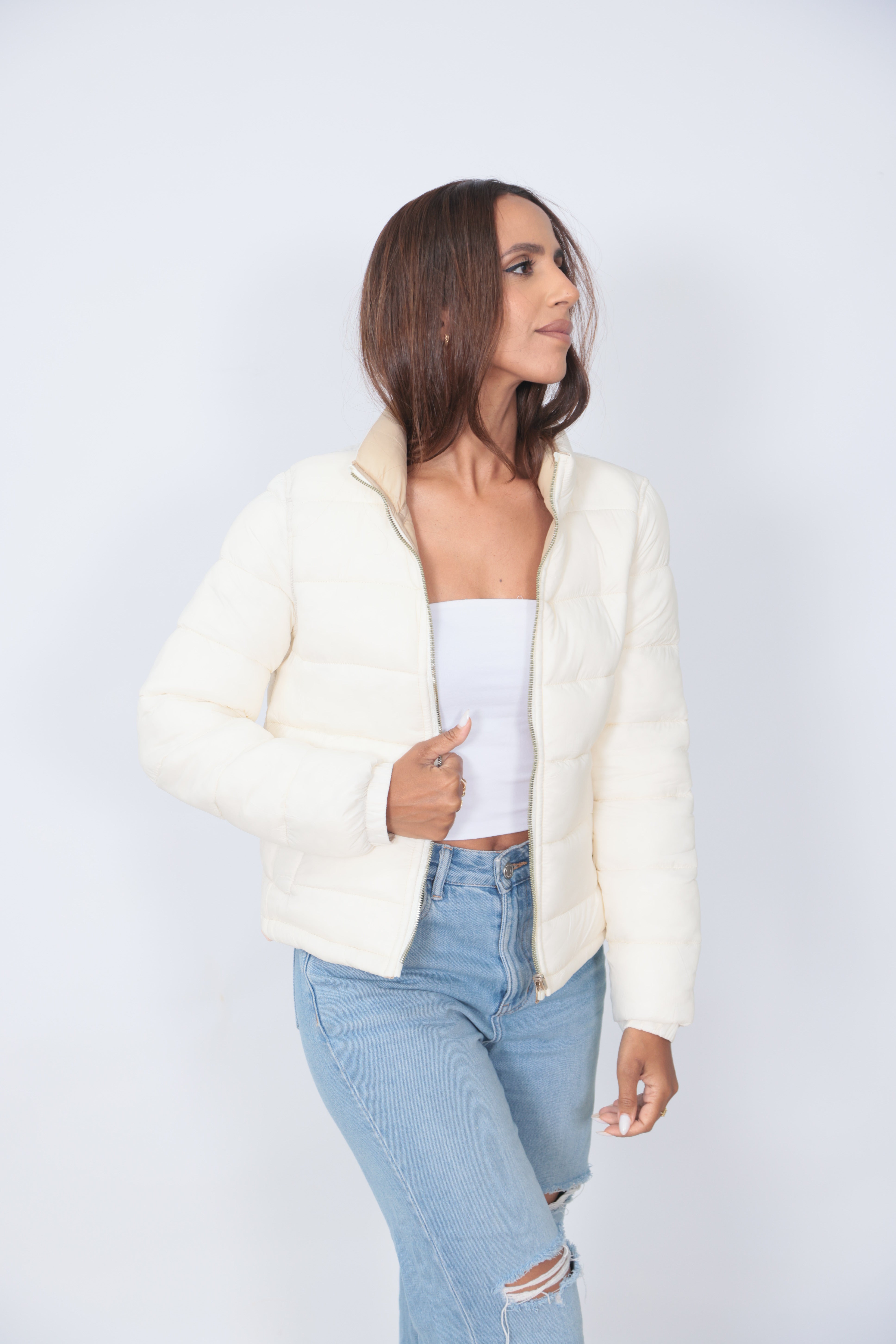 מעיל עבה אישה