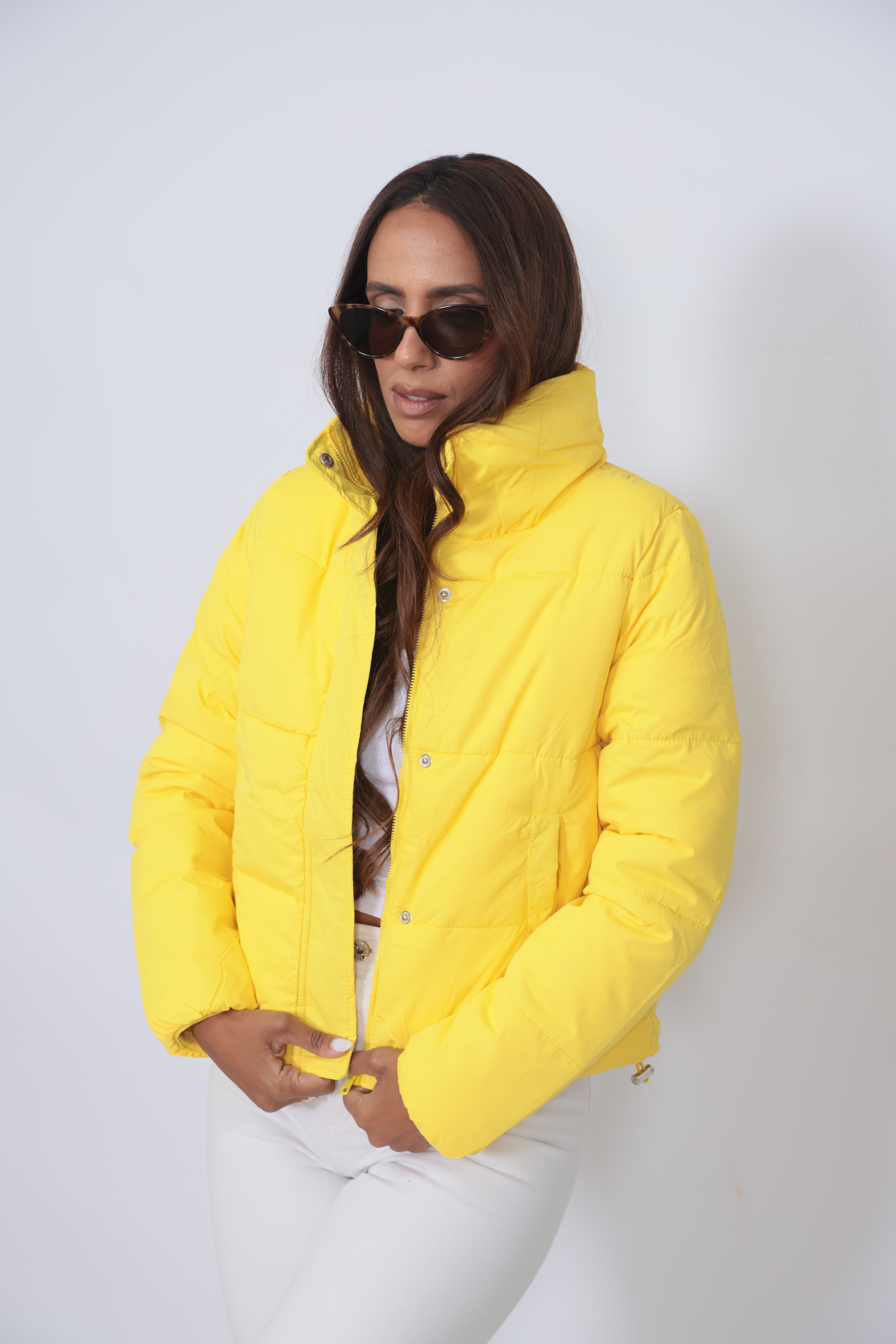 מעיל עבה אישה